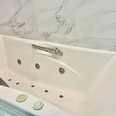 Del Mar Seafront Iii - Eaw Homes Daire