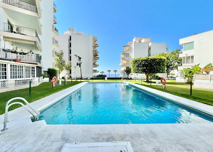 Del Mar Seafront Iii - Eaw Homes Apartmán *